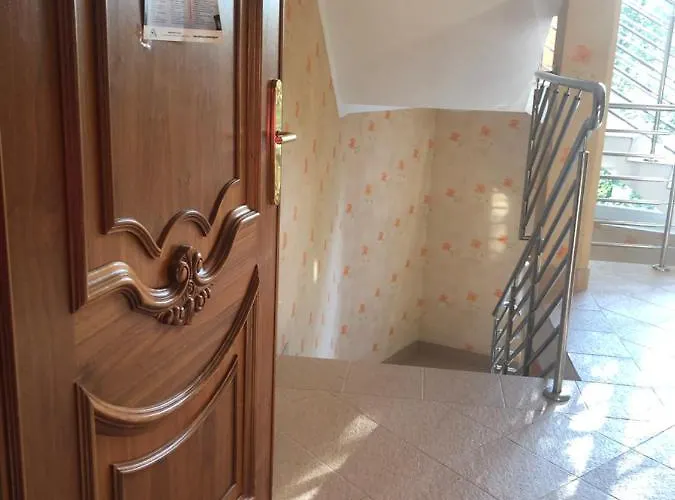 305 Metrow Do Morza קולובז'ג